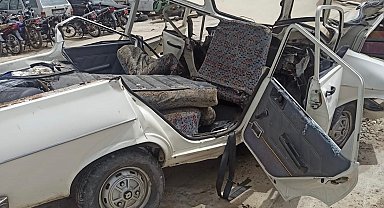 Tırla çarpışan otomobilin sürücüsü hayatını kaybetti