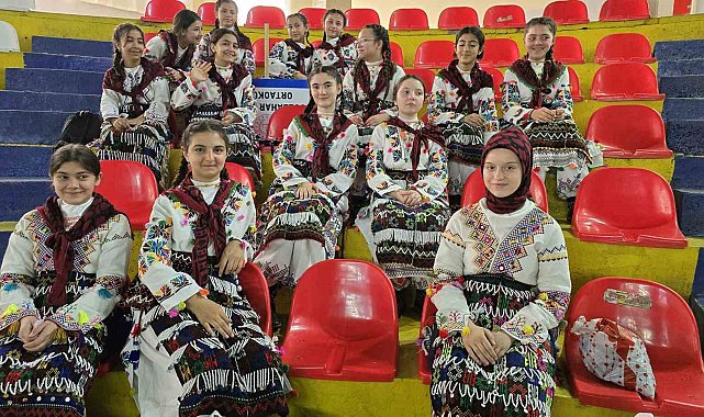 Tokat'ta halk oyunları müsabakaları şölen gibi geçti