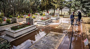 Tokat'ta şehitlikler temizlendi