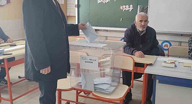 Tomarza'da Osman Koç 7 bin 491 oyla kazandı