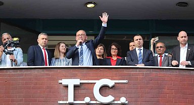 Turgutlu Belediye Başkanı Akın mazbatasını aldı