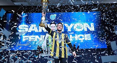 Türk Telekom eSüper Kupa'nın sahibi Fenerbahçe