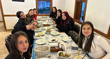 Türkiye Şampiyonu Ege Yıldızları Hokey Takımı iftarda buluştu