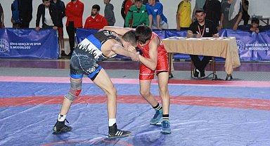 U15 Türkiye Güreş Şampiyonası'nın açılış seremonisi yapıldı