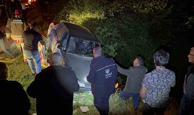 Uçurumdan yuvarlanan otomobili itfaiye son anda kurtardı