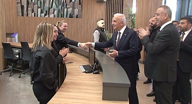 Ümraniye Belediye Başkanı İsmet Yıldırım mazbatasını aldı