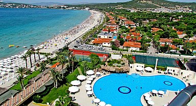 Ünlü tatil merkezi Çeşme'de oteller bayrama yüzde 100 dolulukla giriyor