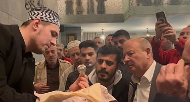 Üsküdar'da Sakal-ı Şerif'e yoğun ilgi