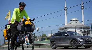 Üsküp'ten Mekke'ye pedal çeviren ikili, Bursa'da mola verdi