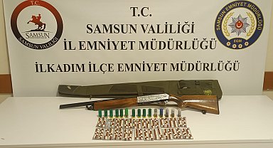 Uygulamaya takılan araçtan 272 sentetik ecza hap ele geçirildi