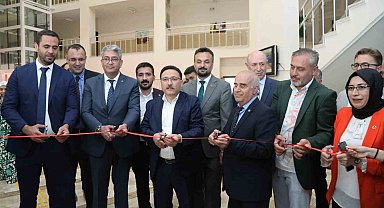 Vali Çiçek: "Turizm fakültelerinde okuyan öğrenciler bu memleket için milli görev yapıyor"