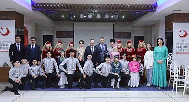 Vali Hüseyin Aksoy Kırım Tatar Türkleri ile iftarda yemeğinde bir araya geldi