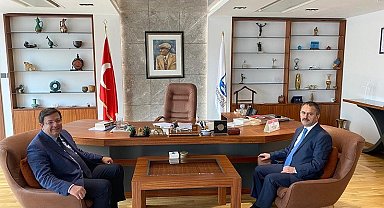Vali İlhami Aktaş'tan Belediye Başkanı Muharrem Erkek'e hayırlı olsun ziyareti