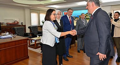 Vali Kaya, il protokolüyle bayramlaştı