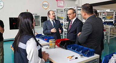Vali Pehlivan ile Vali Yavuz, Model Fabrika ve Yenilik Merkezi'ni ziyaret etti