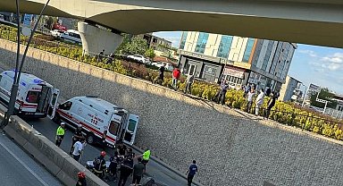 Viyadükten düşen otomobilde 2 kişi yaralandı
