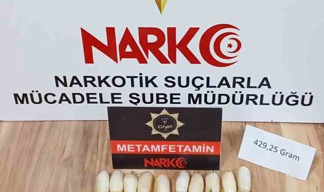 Yabancı uyruklu şahıs mide ve bağırsaklarındaki 65 paket uyuşturucuyla yakayı ele verdi