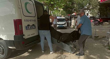 Yalnız yaşayan adam evinde ölü bulundu