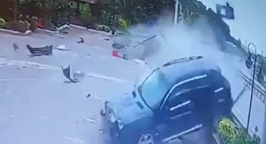 Yalova'da 1 kişinin öldüğü, 7 kişinin de yaralandığı kaza kamerada