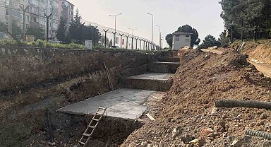 Yayaların güvenliği için D130 Karayoluna üstgeçit yapılıyor