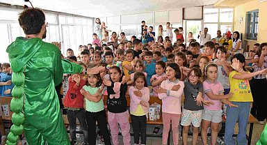Yeniköy Kemerköy Enerji'den; Milaslı çocuklara 23 Nisan'da gezici tiyatro hediyesi
