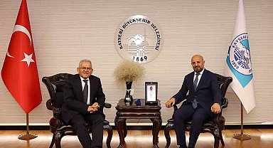 Yerel Yönetimler Başkan Yardımcısı Kirazoğlu'ndan Başkan Büyükkılıç'a ziyaret