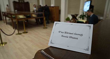 Yıldız Sarayı'ndan 100 yıl önce devredilen kutsal emanetler gün yüzüne çıktı