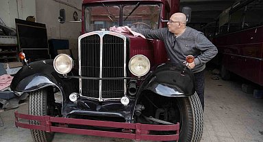 Yıllardır hurdadaydı, 1938 model otobüsün son hali göz kamaştırdı