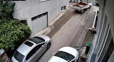 Yokuşta aracı kaldıramayınca kazaya neden oldu