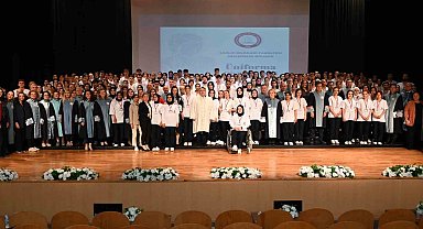 ZBEÜ Hemşirelik Bölümü öğrencileri üniformalarını giydi