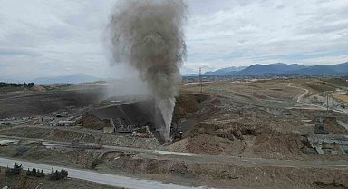 12 gündür korku salan sondaj taş fırlatmaya başladı
