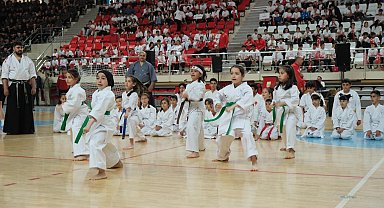 19 Mayıs Atatürk'ü Anma, Gençlik ve Spor Bayramı Erzincan'da coşkuyla kutlandı