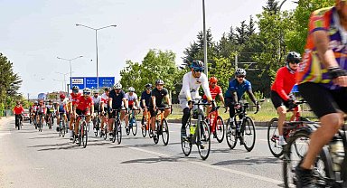 19 Mayıs'ta 100 kilometre pedalladılar