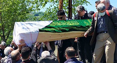 19 suç kaydı bulunan kocası tarafından öldürülen Saadet öğretmene gözyaşı