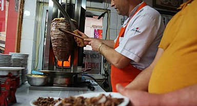 2 asırdır aynı usulle döner kesen ustalardan büyük iddia: "Döner Kastamonu'nun"