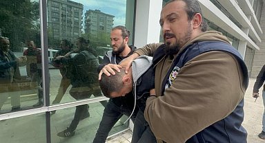 2 çocuk annesi kadını boğazını keserek öldüren şahıs adliyeye sevk edildi