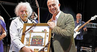 22. Alanya Uluslararası Kültür Sanat ve Turizm Festivali Yeni Türkü konseriyle sona erdi