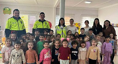 230 minik öğrenci trafik kurallarıyla tanıştı