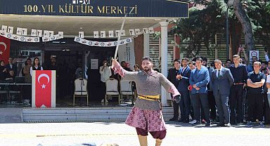 '2. Tarih Şöleni' Ankara Hacı Bayram Veli Üniversitesinde gerçekleştirildi