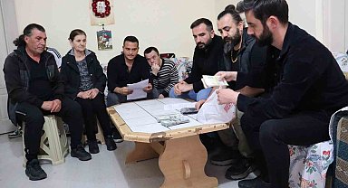 'İstihbaratçı polisim' yalanıyla Iraklı aileyi yaklaşık 2,3 milyon lira dolandırdı, gerçek polise yakalandı