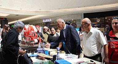 60 yaşından sonra fırçayı eline alan vatandaşlar ortaya sanat eserleri çıkardı