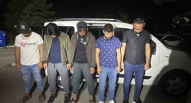 Afyonkarahisar'da kimliksiz 4 yabancı uyruklu şahıs yakalandı