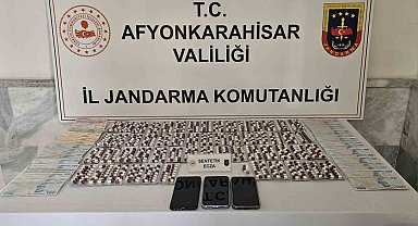 Afyonkarahisar'da uyuşturucu tacirleri yakalandı