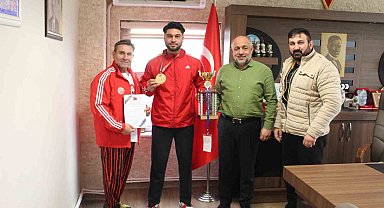 Afyonkarahisarlı sporcu vücut geliştirme şampiyonasında Avrupa ikincisi oldu