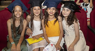Akdeniz Çocuk Üniversitesi ilk mezunlarını verdi