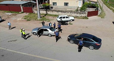 Aksaray polisi şok uygulamalarla denetimde