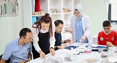 Aksaray'da engelsiz yaşam merkezi yüzleri güldürüyor