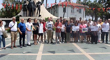 Alanya'da hayvanseverlerden sokak hayvanları düzenlemesine tepki