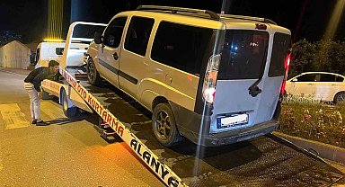 Alanya'da jandarmadan 22 araca men cezası