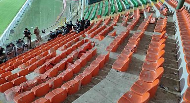 Alanyaspor, Antalyaspor taraftarının stada verdiği zarar için TFF' ye başvuruda bulundu